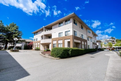 Backyard Photo of 301 19128 Ford Road, Pitt Meadows, BC