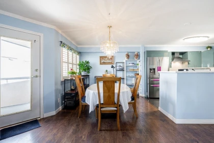 Kitchen Island Photo of 301 19128 Ford Road, Pitt Meadows, BC