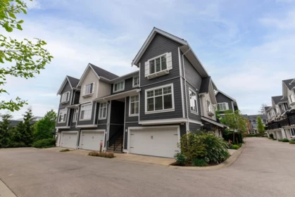 Front Yard Photo of 19 2239 164a Street, Surrey, BC