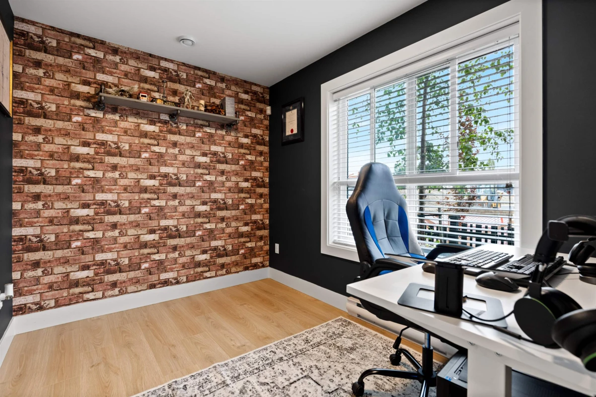 Dining Area Photo of 49 19255 Aloha Drive, Surrey, BC