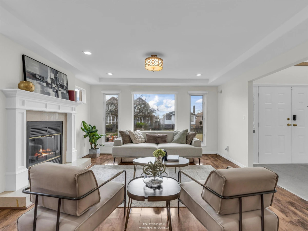 Family Room Photo of 47 E 50th Avenue, Vancouver, BC