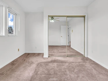Entry Foyer Photo of 47 E 50th Avenue, Vancouver, BC