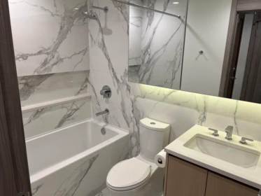 Primary Bathroom Photo of 2110 4890 Lougheed Highway, Burnaby, BC