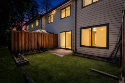 Backyard Photo of 14 13990 74 Avenue, Surrey, BC