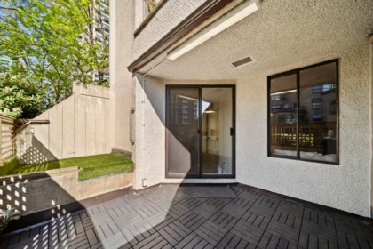 Basement Recreation Room Photo of 215 1080 Pacific Street, Vancouver, BC