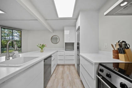 Breakfast Nook Photo of 215 1080 Pacific Street, Vancouver, BC