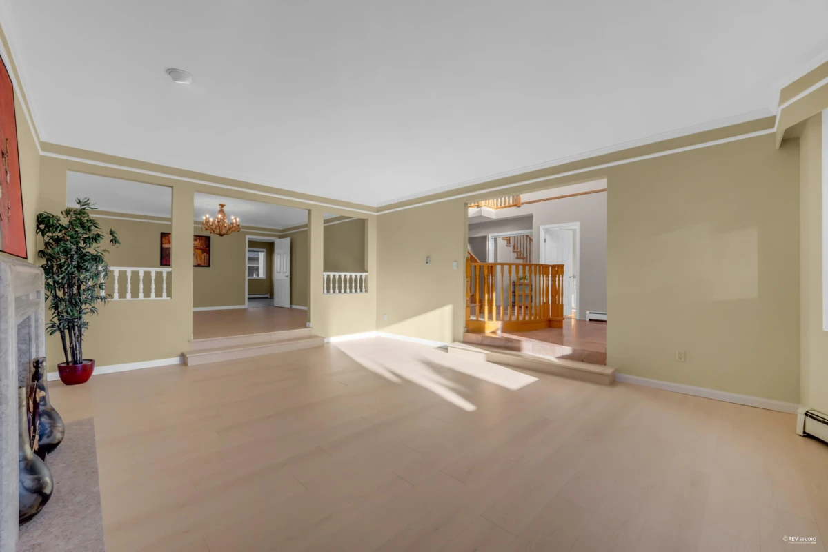 Family Room Photo of 2445 W 19th Avenue, Vancouver, BC