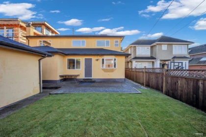 Outdoor Patio Photo of 2445 W 19th Avenue, Vancouver, BC