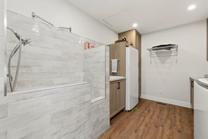 Entry Foyer Photo of 23541 24 Avenue, Langley, BC