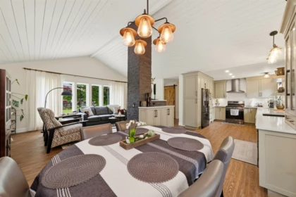 Kitchen Island Photo of 23541 24 Avenue, Langley, BC