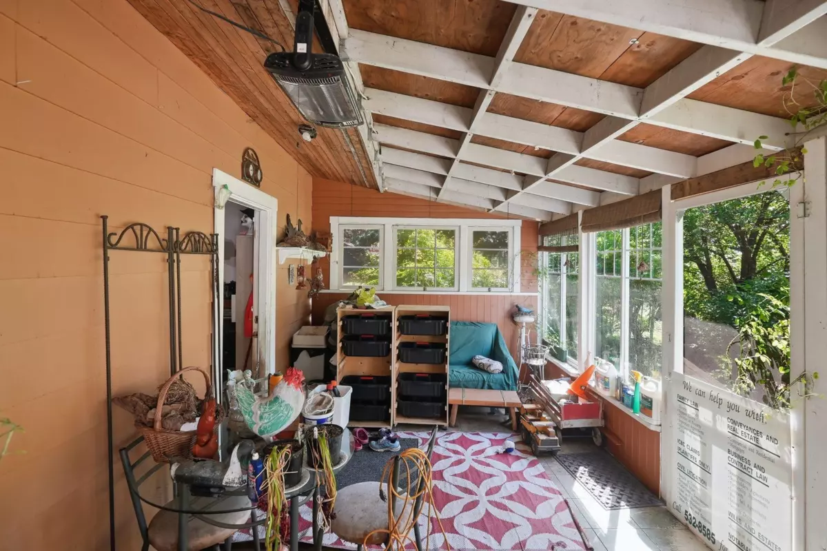 Family Room Photo of 8983 Trattle Street, Langley, BC