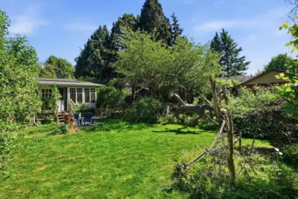 Breakfast Nook Photo of 8983 Trattle Street, Langley, BC
