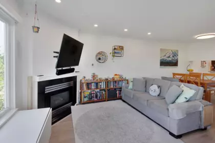 207 3280 W Broadway, Vancouver, BC, Vancouver — Apartment/Condo for sale