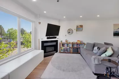 207 3280 W Broadway, Vancouver, BC, Vancouver — Apartment/Condo for sale