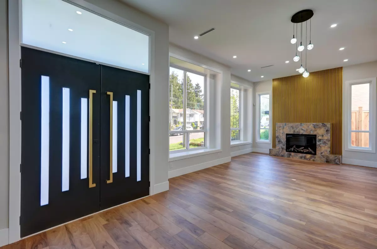 Living Room Photo of 11682 71a Avenue, Delta, BC