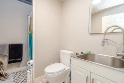 Entry Foyer Photo of 34843 Laburnum Avenue, Abbotsford, BC