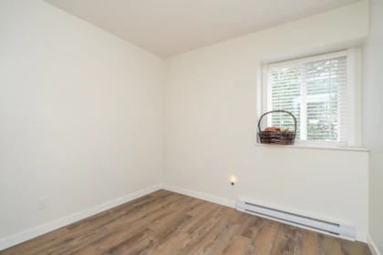 Laundry Room Photo of 34843 Laburnum Avenue, Abbotsford, BC