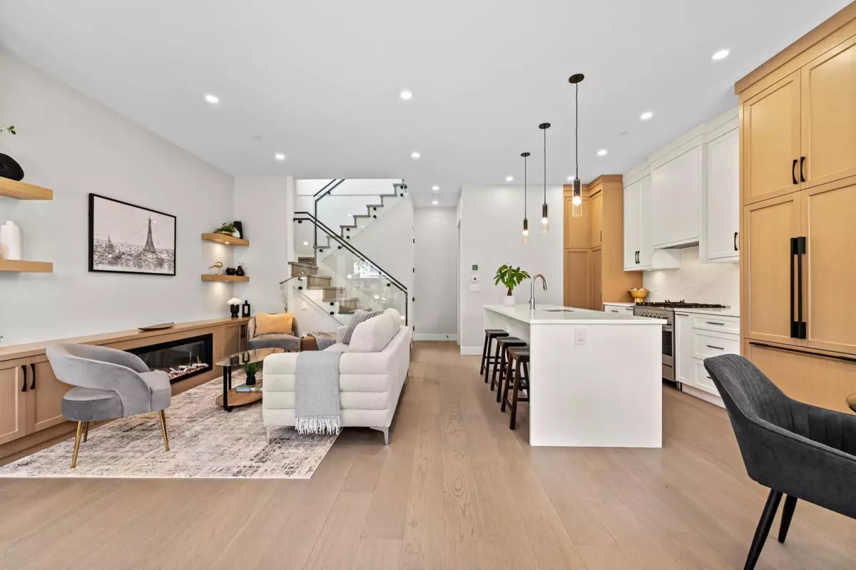 Living Room Photo of 1 8578 Cartier Street, Vancouver, BC