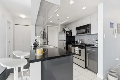 Outdoor Patio Photo of 908 1408 Strathmore Mews, Vancouver, BC