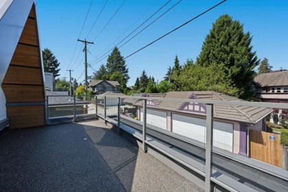 Staircase Photo of 1145 W 33rd Avenue, Vancouver, BC