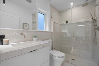 Walk-In Closet Photo of 1145 W 33rd Avenue, Vancouver, BC