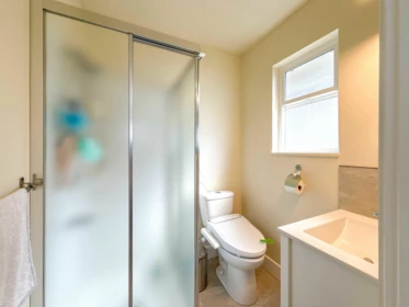 Laundry Room Photo of 652 Shaw Avenue, Coquitlam, BC