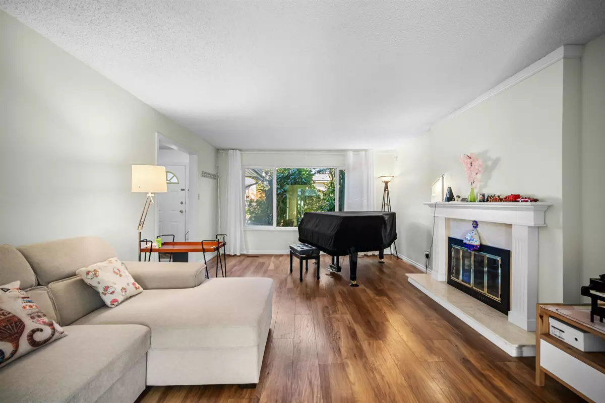 Dining Area Photo of 4340 Tiffin Crescent, Richmond, BC