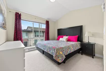 Office / Den Photo of 122 2228 162 Street, Surrey, BC