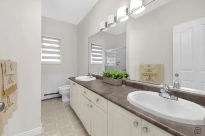 Primary Bathroom Photo of 7480 Lee Street, Mission, BC