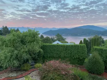 616 N Fletcher Road, Gibsons, BC, Gibsons — Single Family Residence for sale