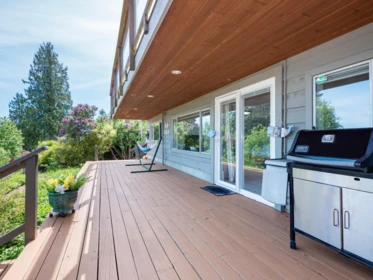 Garden / Landscaping Photo of 616 N Fletcher Road, Gibsons, BC