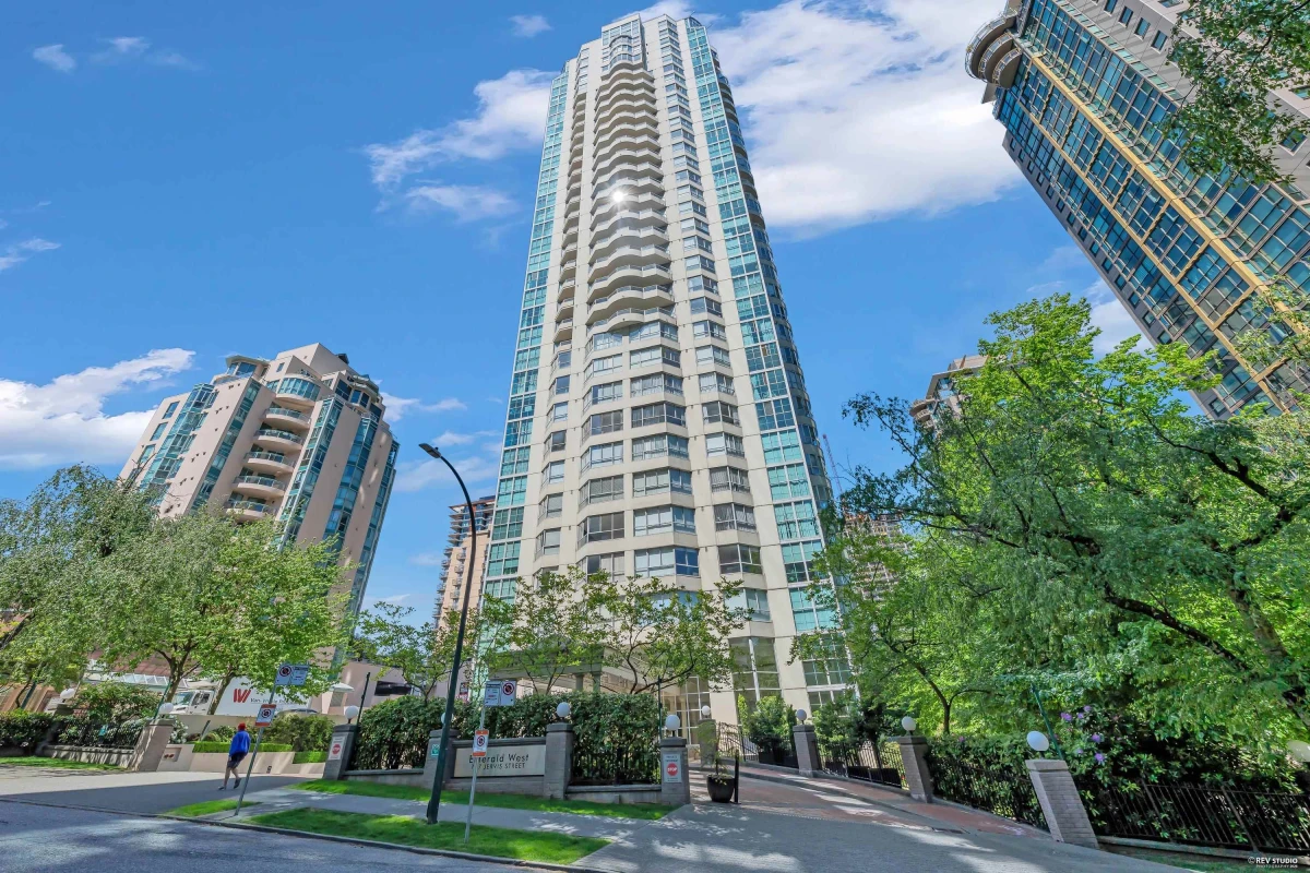 Exterior Rear Photo of 601 717 Jervis Street, Vancouver, BC