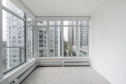 Powder Room Photo of 717 13350 Central Avenue, Surrey, BC