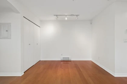 Walk-In Closet Photo of 993 Lynn Valley Road, North Vancouver, BC