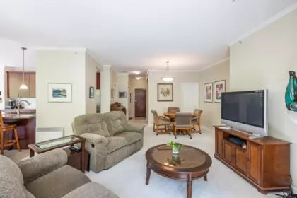 301 1580 Martin Street, White Rock, BC, White Rock — Apartment/Condo for sale