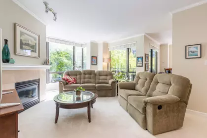 301 1580 Martin Street, White Rock, BC, White Rock — Apartment/Condo for sale
