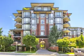 301 1580 Martin Street, White Rock, BC