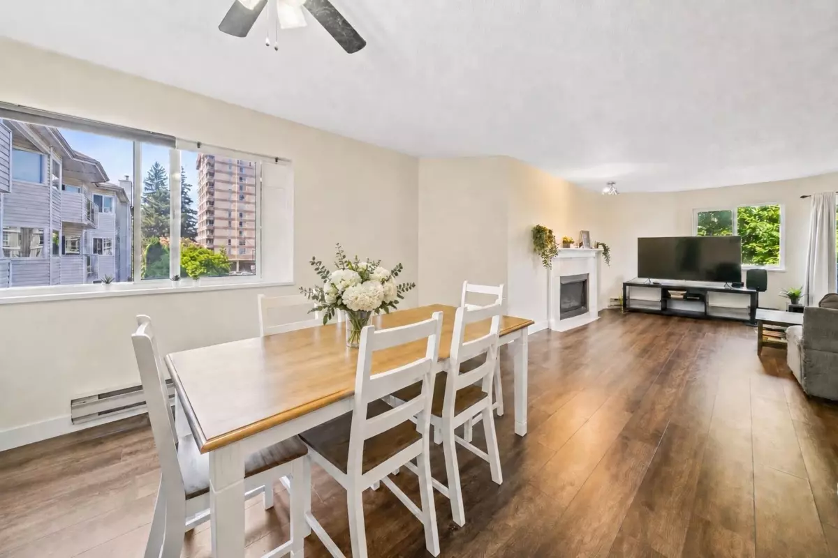 Living Room Photo of 209 11963 223 Street, Maple Ridge, BC
