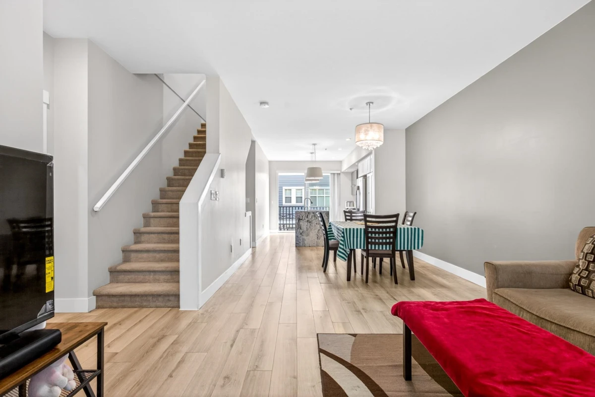 Family Room Photo of 14 20852 77a Avenue, Langley, BC