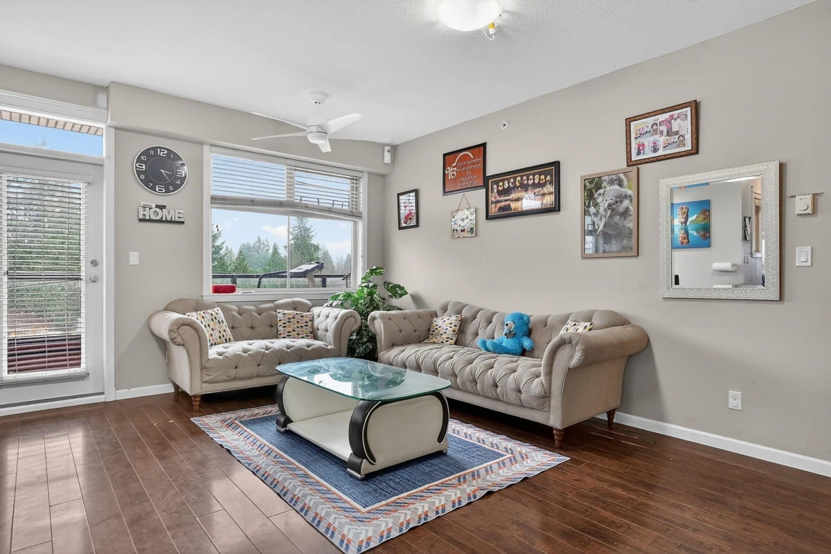 Dining Area Photo of 404 22858 Lougheed Highway, Maple Ridge, BC
