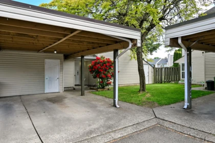 Hot Tub / Spa Photo of 72 3030 Trethewey Street, Abbotsford, BC