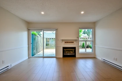 Kitchen Photo of 72 3030 Trethewey Street, Abbotsford, BC