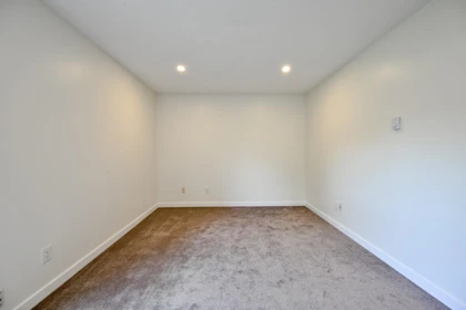 Powder Room Photo of 72 3030 Trethewey Street, Abbotsford, BC
