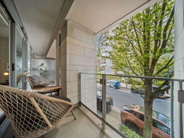Entry Foyer Photo of 180 Athletes Way, Vancouver, BC