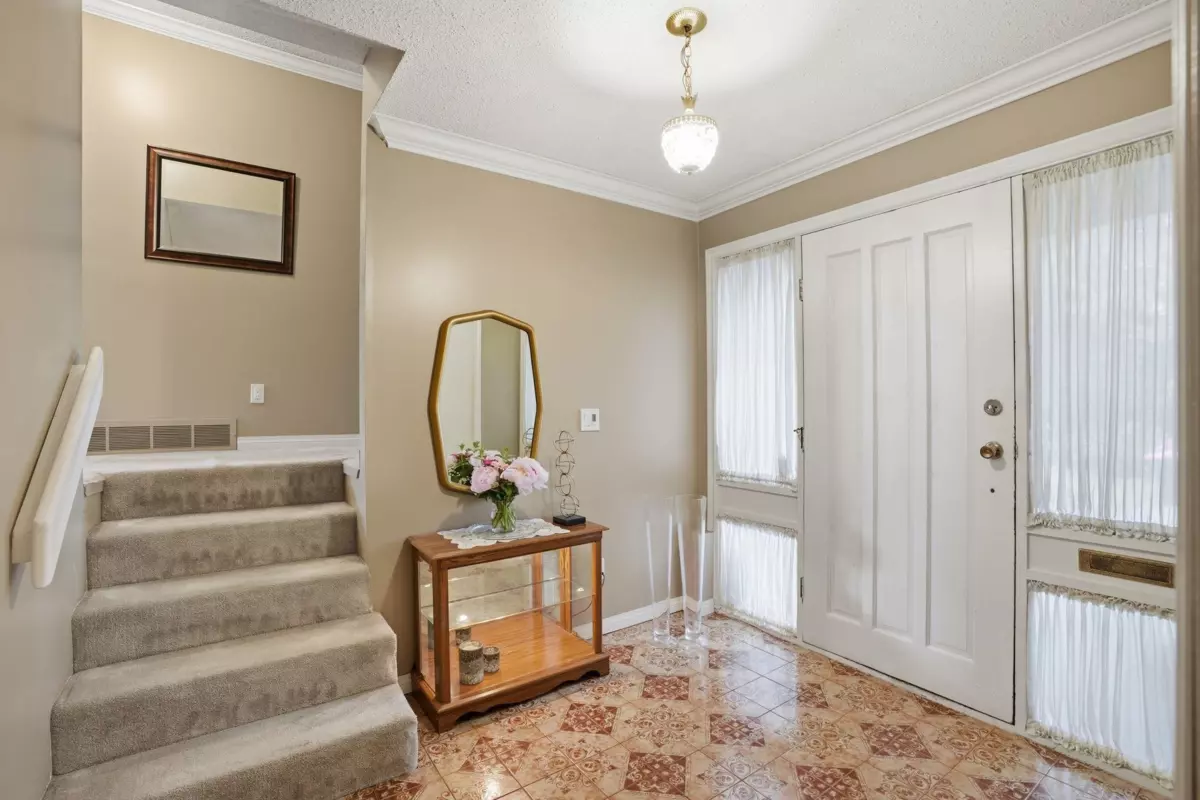 Living Room Photo of 6713 Nicholson Road, Delta, BC