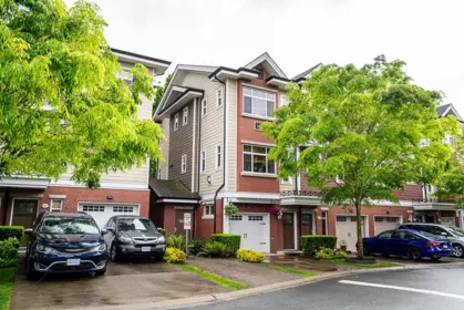 10 8068 207 Street, Langley, BC, Langley — Townhouse for sale