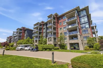 206 5055 Springs Boulevard, Tsawwassen, BC, Tsawwassen — Apartment/Condo for sale