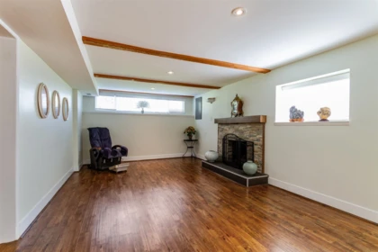 Office / Den Photo of 1906 Rhodena Avenue, Coquitlam, BC