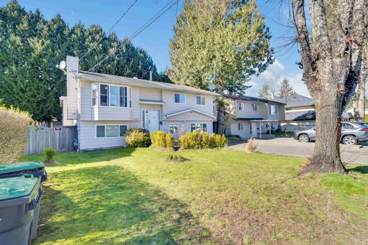 Living Room Photo of 6507 134 Street, Surrey, BC