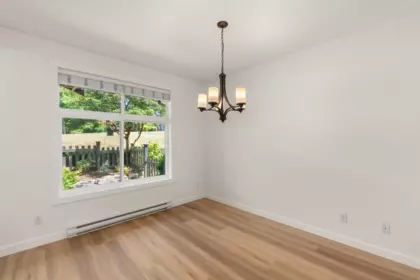 Guest Bathroom Photo of 16 13819 232 Street, Maple Ridge, BC